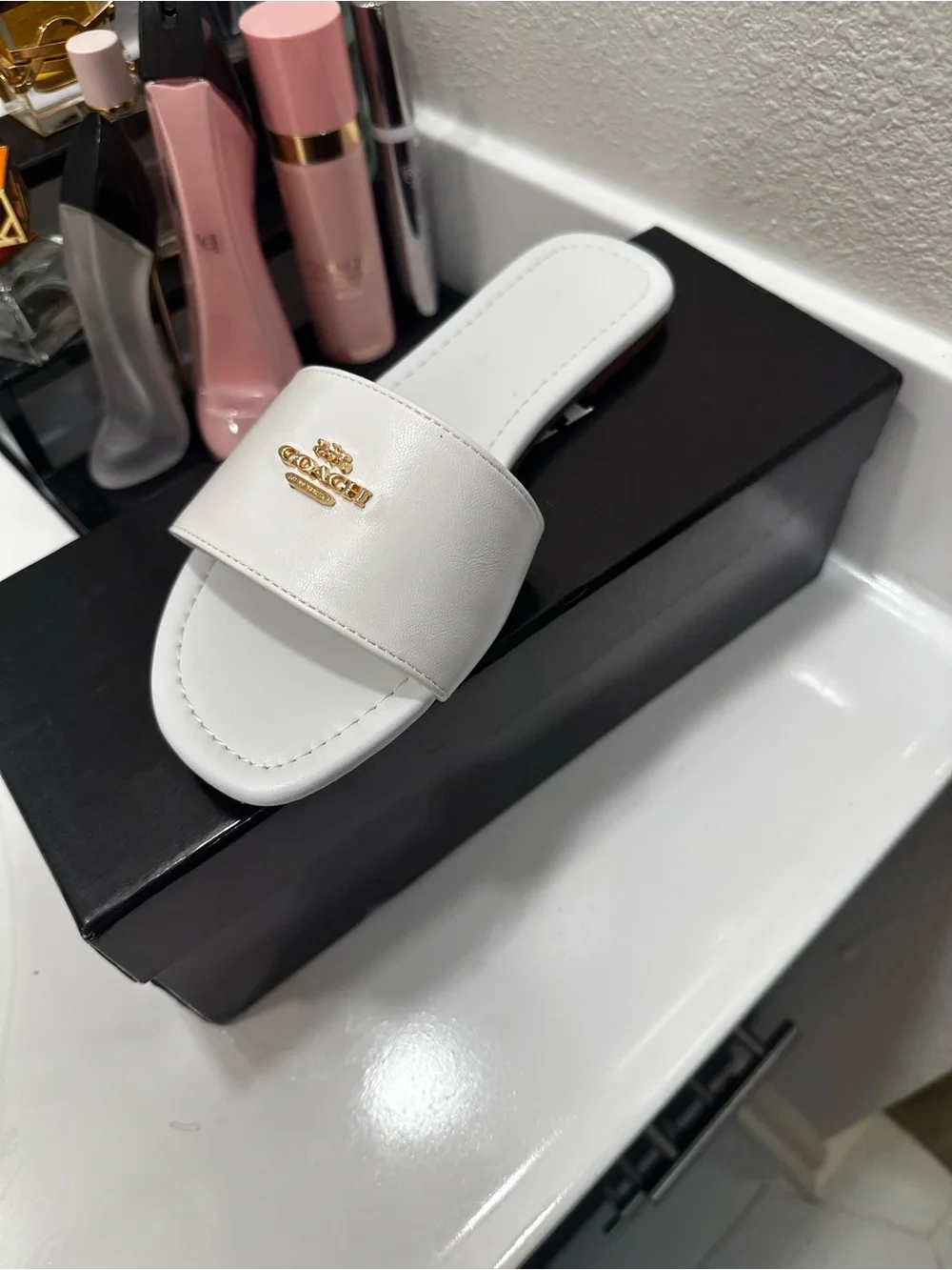 Coach sandals - Picture 2 of 6